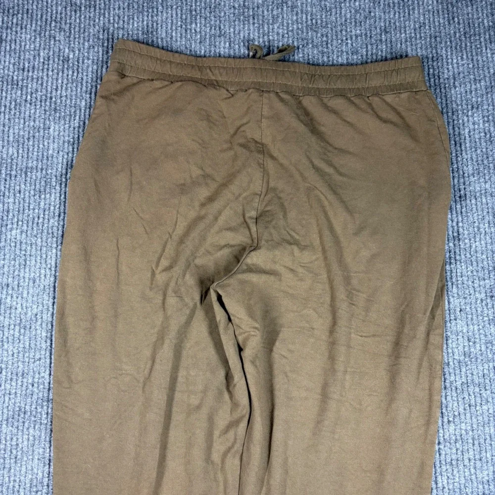 Banana Republic details please